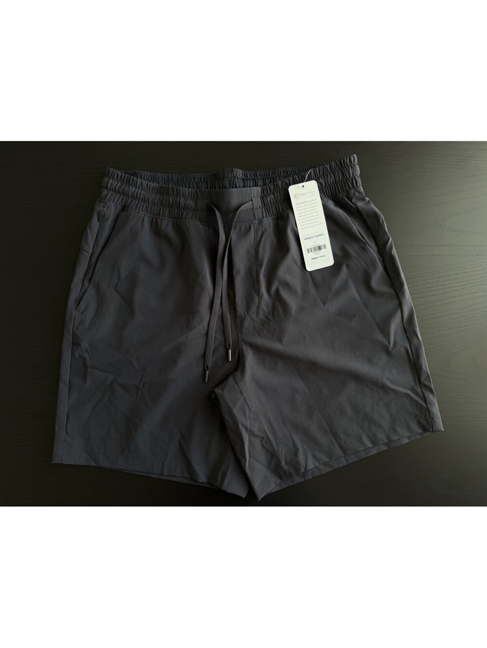 CRZ YOGA NWT Men’s Feathery-Fit Workout Shorts Sz Large Ink Gray Linerless 7"
